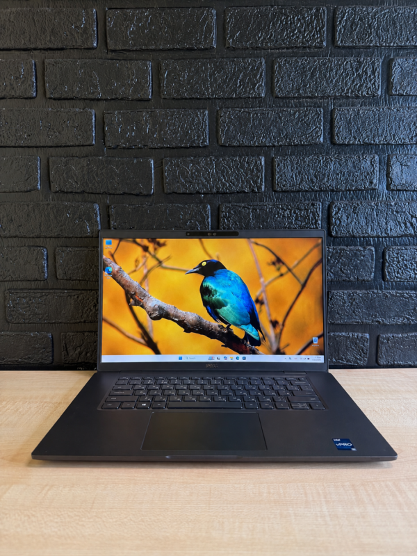 DELL Latitude 7530