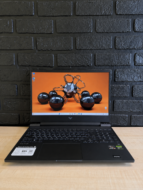HP Victus 15