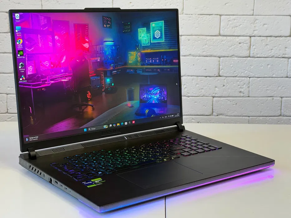 ASUS ROG Strix SCAR 18