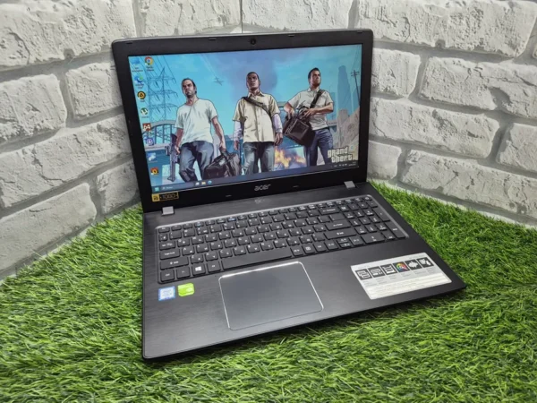 Acer Aspire E15 E5-575 — i5-6200U / 8 ГБ / SSD 128 ГБ + HDD 500 ГБ / GeForce 940MX 2 ГБ / Full HD — фото 2