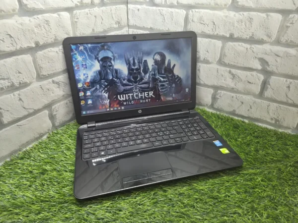 HP 15 — Intel Core i5-5200U, 16 ГБ, SSD 256 ГБ, GeForce 820M 2 ГБ — фото 2