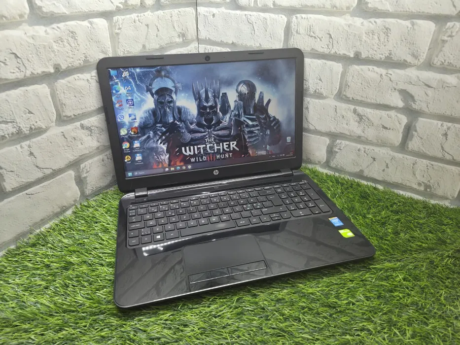 HP 15 — Intel Core i5-5200U, 16 ГБ, SSD 256 ГБ, GeForce 820M 2 ГБ — фото 2