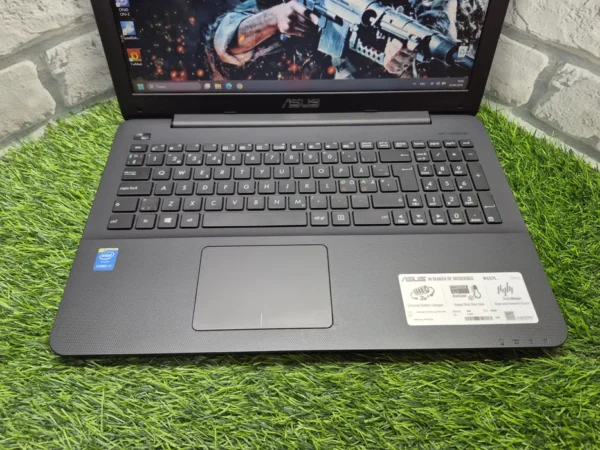 Asus R557L | Core i7-4510U, 8 ГБ RAM, HDD 500 ГБ — фото 2