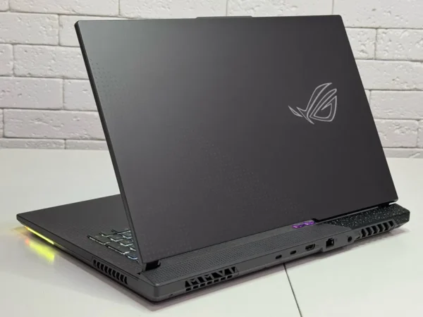 Asus ROG Strix G17 Ryzen 9 7845HX RTX 4060 8GB QHD 240Hz — фото 2
