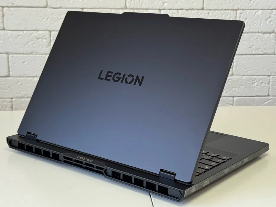 Lenovo Legion Pro 5 Ryzen 9 8940HX RTX 5060 8GB 32GB DDR5 1TB SSD 16″ 240Hz — фото 2