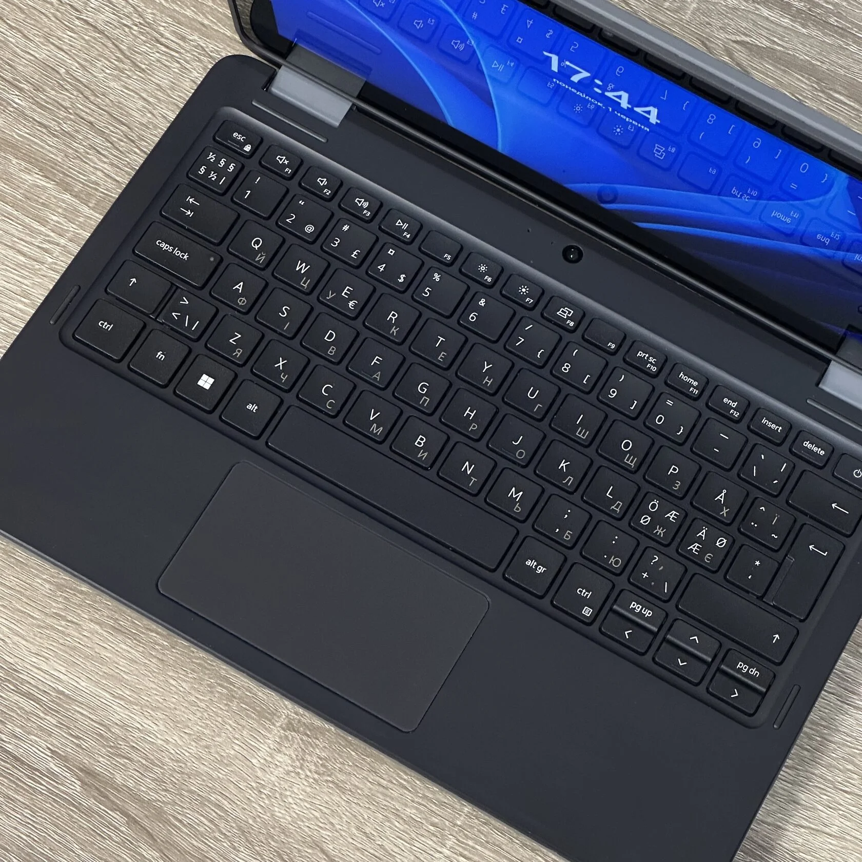 Ноутбук-трансформер Dell Latitude 3120 - Зображення 8