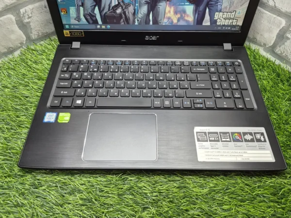 Acer Aspire E15 E5-575 — i5-6200U / 8 ГБ / SSD 128 ГБ + HDD 500 ГБ / GeForce 940MX 2 ГБ / Full HD — фото 3