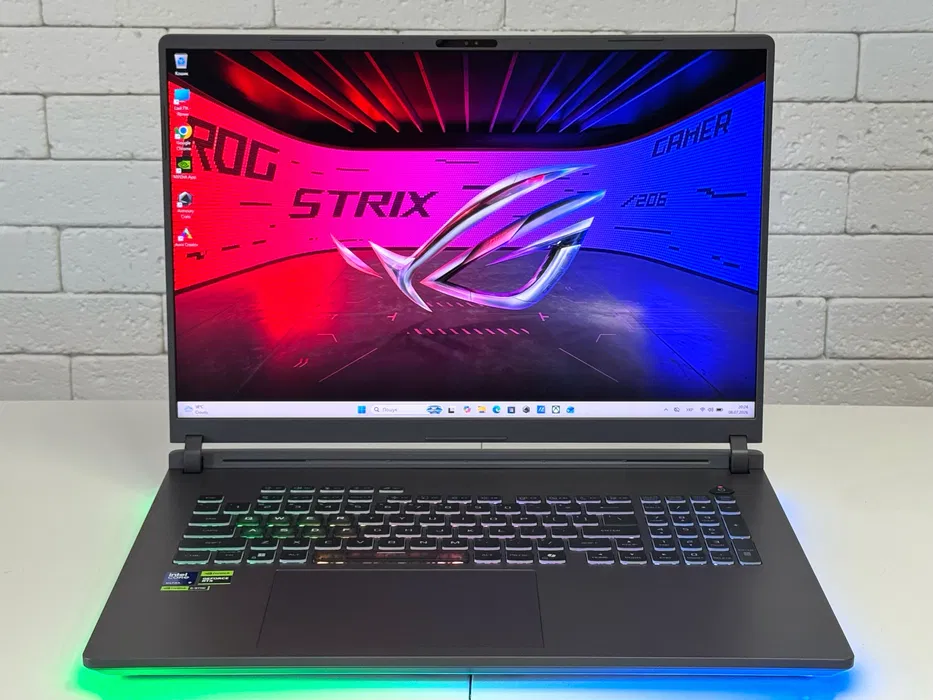 ASUS ROG Strix G18 | Core Ultra 9-275HX, RTX 5060 8GB, 32GB DDR5, 1TB SSD, 18″ 240Hz — фото 3