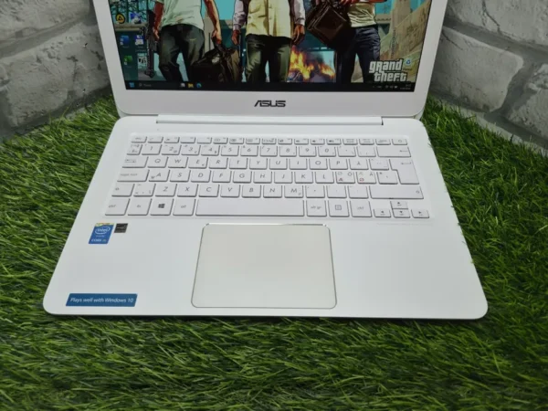 Asus ZenBook UX305F | Core M-5Y10C, 8GB RAM, SSD 256GB, Full HD — фото 4