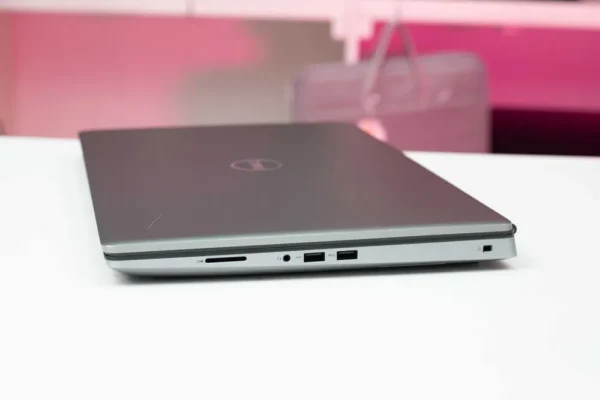 Dell Precision 7750 i7-10850H / 32GB / 512GB / Quadro RTX 3000 6GB — фото 4