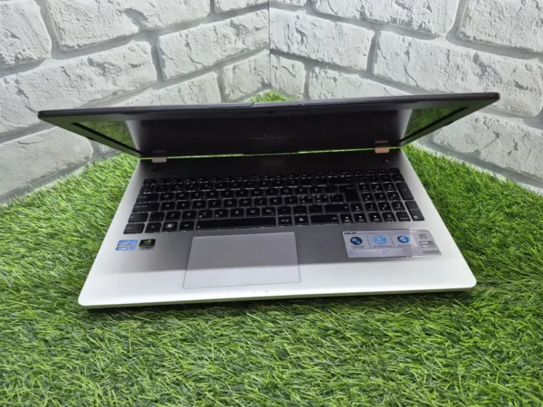 Asus N56V — i7-3610QM, 8 ГБ, SSD 256 ГБ, GT 630M, Full HD — фото 6