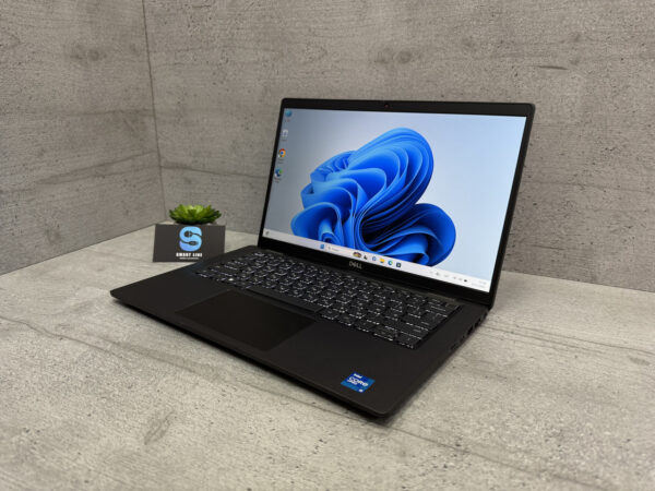Dell 7420 / i5-1145G7 / Intel Iris Xe / 8GB / SSD 256GB