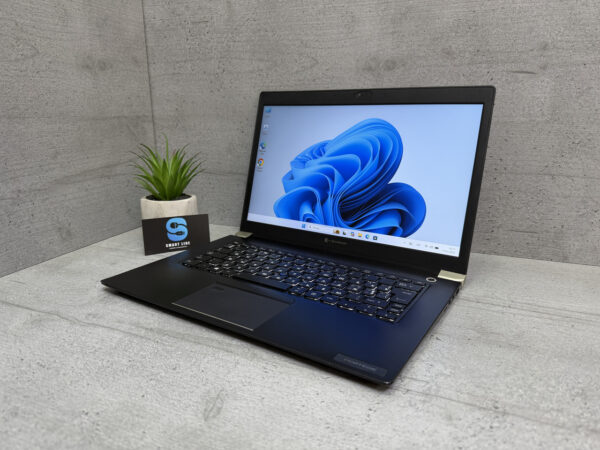 Dynabook X40-G / i5-10210u / Intel UHD / 8GB / SSD 256GB