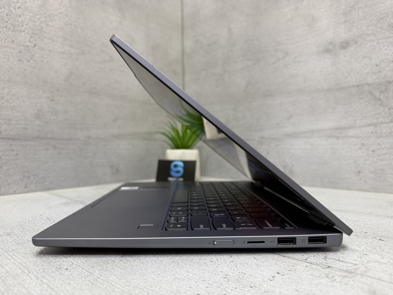 Lenovo IdeaPad 5 14Q8X9 / Snapdragon X Plus X1P-42-100 / Adreno X1-45 / 16GB / SSD 256GB — фото 8