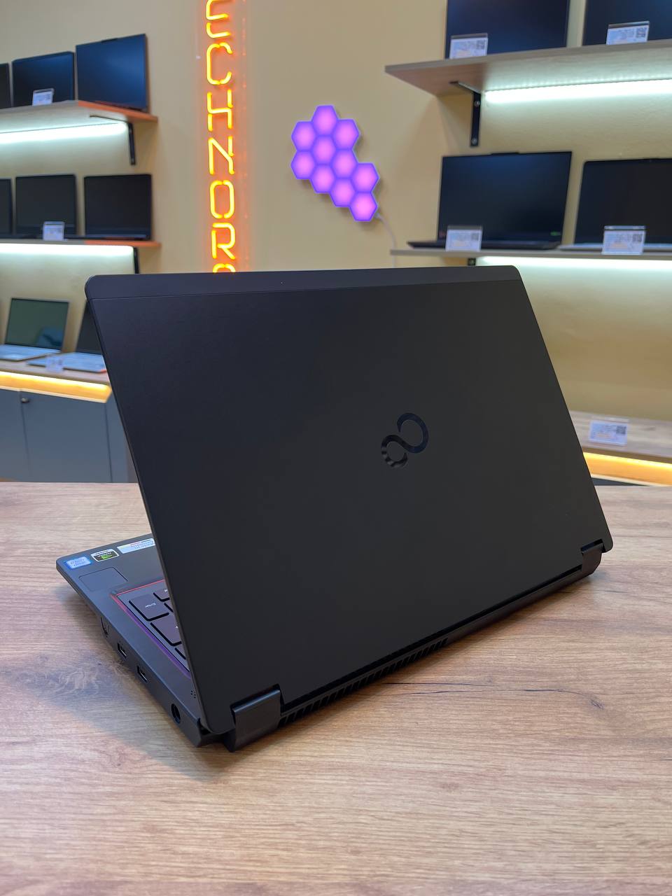 Бізнес ноутбук Fujitsu H780 (ТР) - Зображення 6