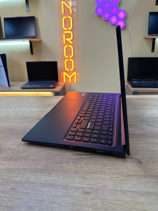 ASUS VivoBook M1502 / Ryzen 5 7530U / 16GB DDR4 / SSD 512GB / Radeon Graphics / 15.6" IPS (ТР)