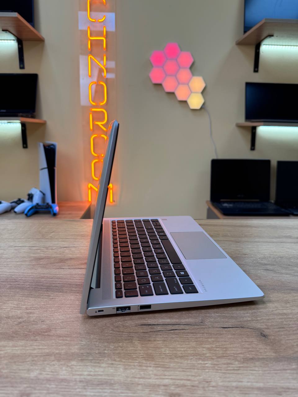 HP ProBook 440 G8 / i5-1135G7 / 8GB RAM / 256GB SSD / Iris Xe / 14" FHD IPS (ТР) - Зображення 8