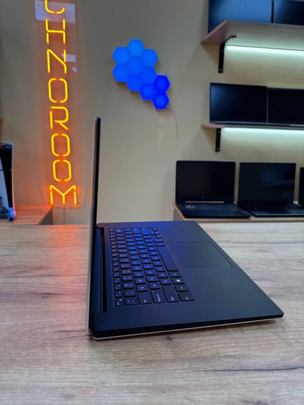 Dell XPS P56F / i5-9300H / GTX 1650 / 16GB / SSD 256GB / FHD IPS (TP)