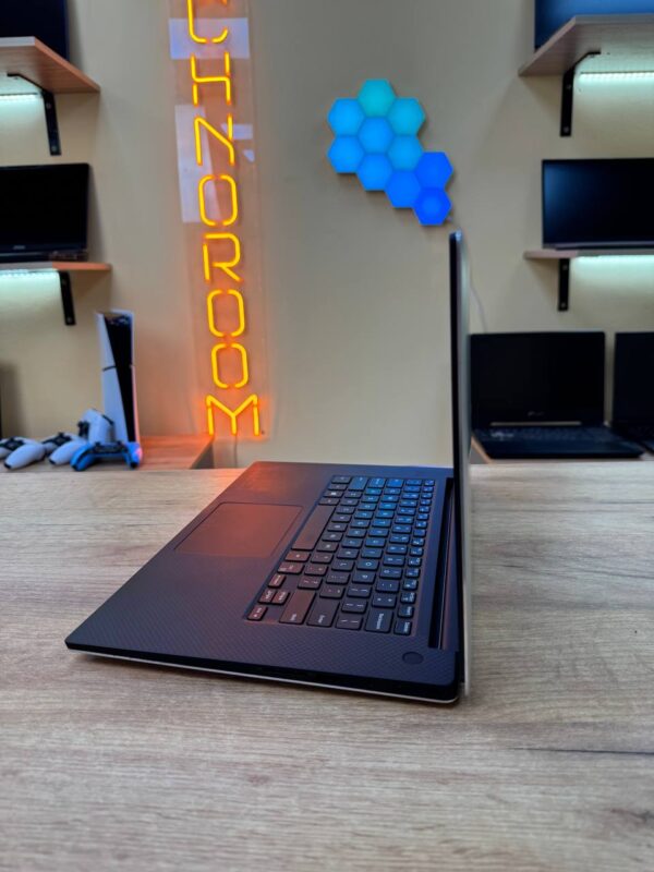 Dell XPS P56F / i5-9300H / GTX 1650 / 16GB / SSD 256GB / FHD IPS (TP)