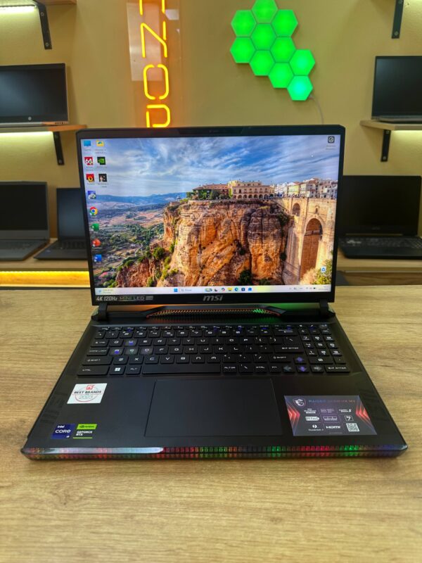 MSI Raider GE68 HX 14V / i9-14900HX / RTX 4080 / 16GB / SSD 1TB / 16" 4K miniLED 120Hz (ОV)