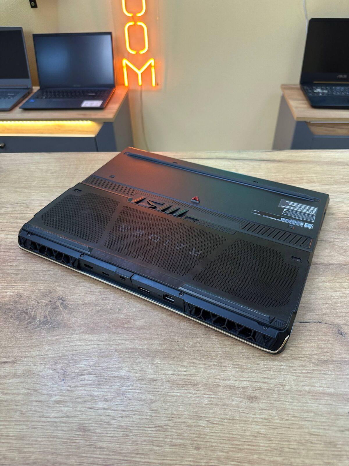 MSI Raider GE68 HX 14V / i9-14900HX / RTX 4080 / 16GB / SSD 1TB / 16" 4K miniLED 120Hz (ОV) - Зображення 7