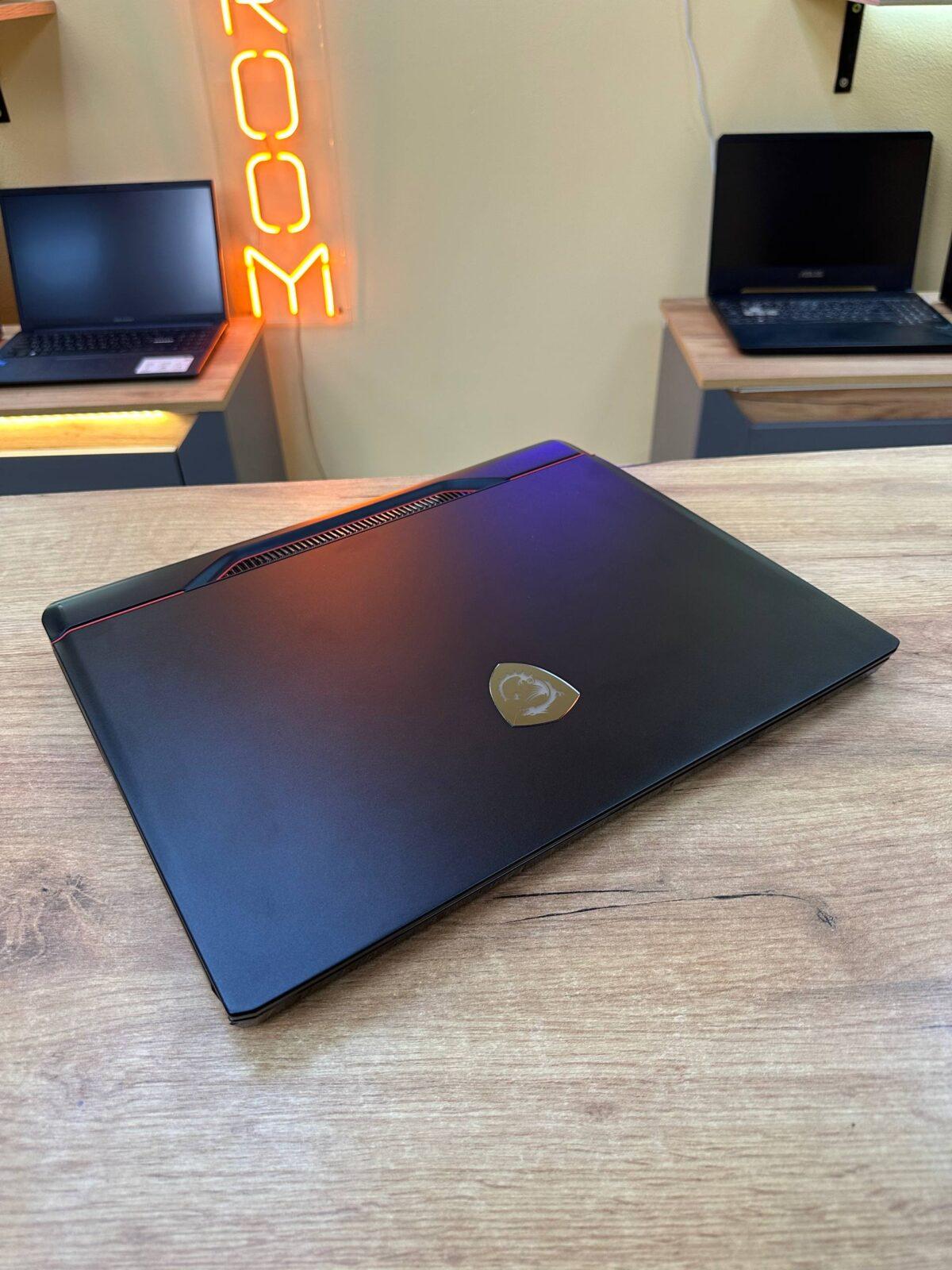 MSI Raider GE68 HX 14V / i9-14900HX / RTX 4080 / 16GB / SSD 1TB / 16" 4K miniLED 120Hz (ОV) - Зображення 8