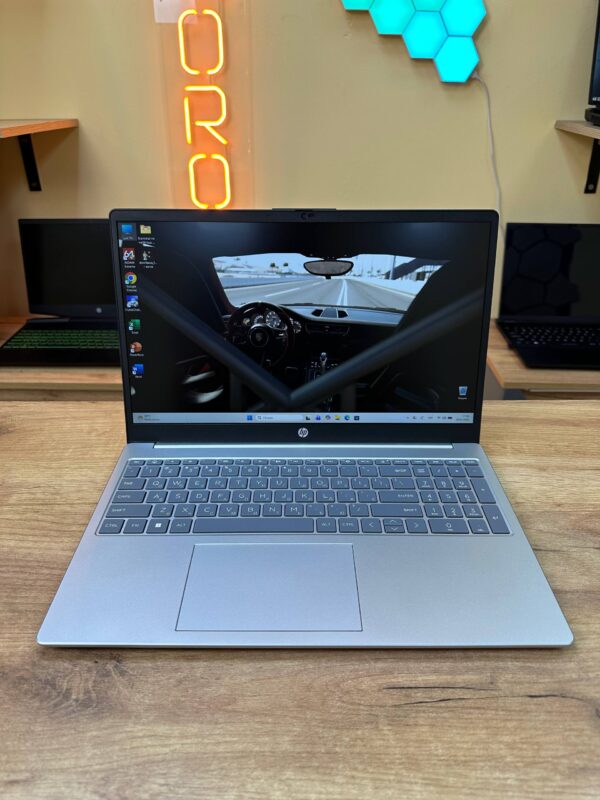 HP Laptop 15-fc0093dx