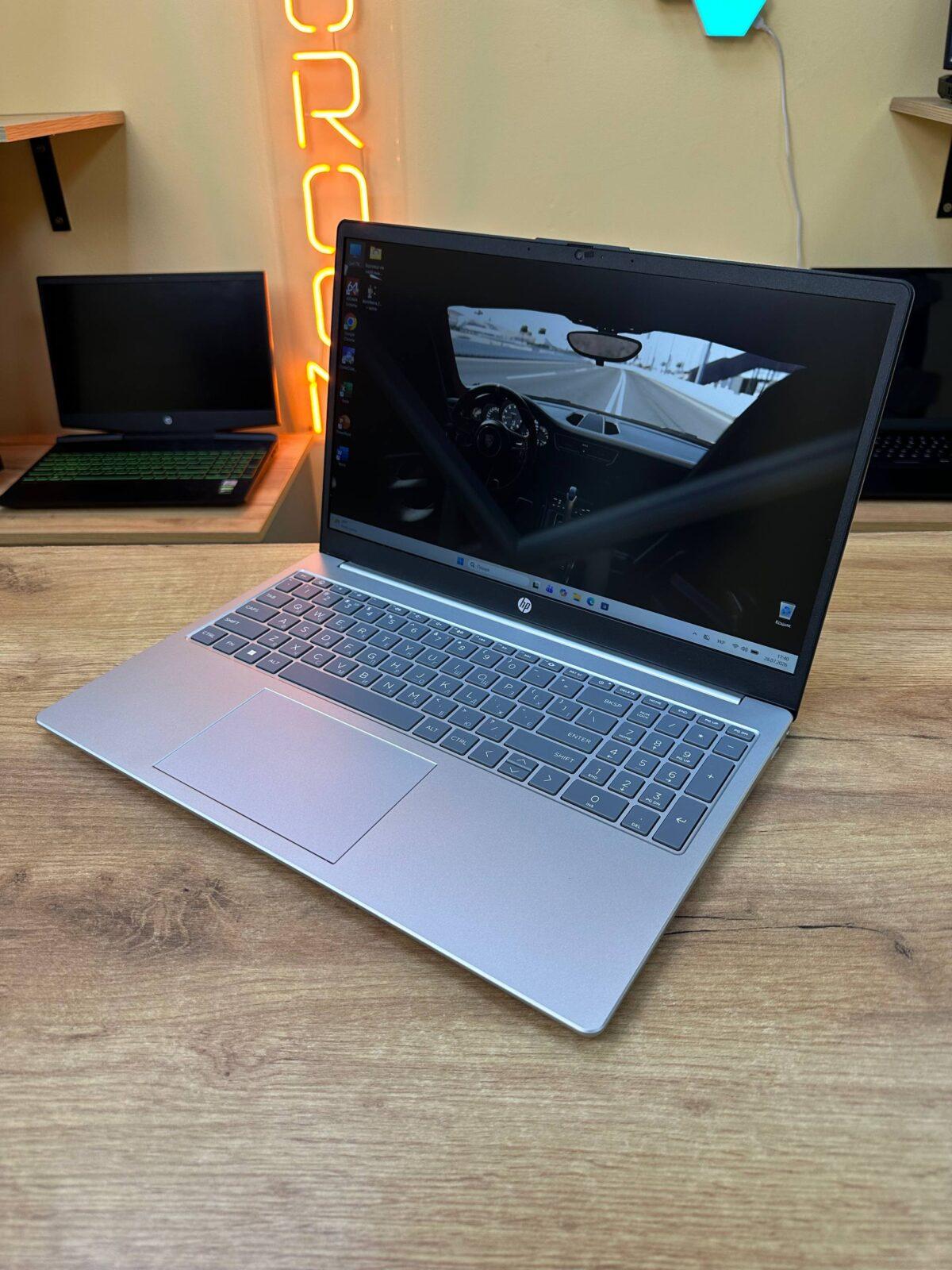 HP Laptop 15-fc0093dx Ryzen 5 7520U 16/256GB — фото 2
