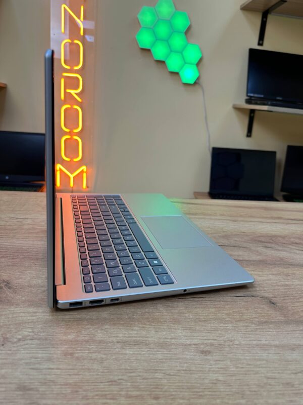 HP Laptop 15-fc0093dx Ryzen 5 7520U 16/256GB — фото 4