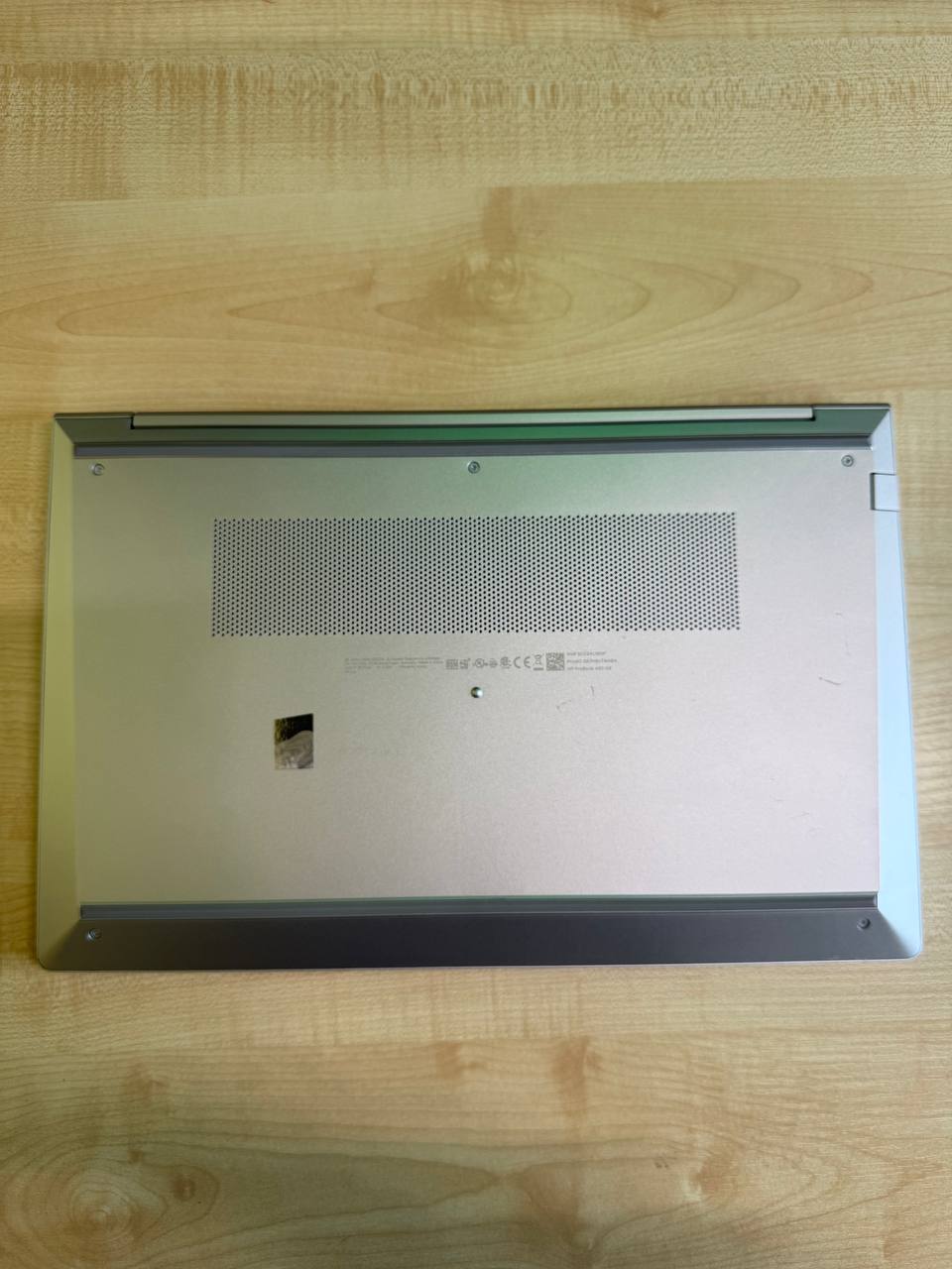 HP ProBook 450 G9 / i5-1235U / 16GB / 256GB / Iris Xe — фото 6