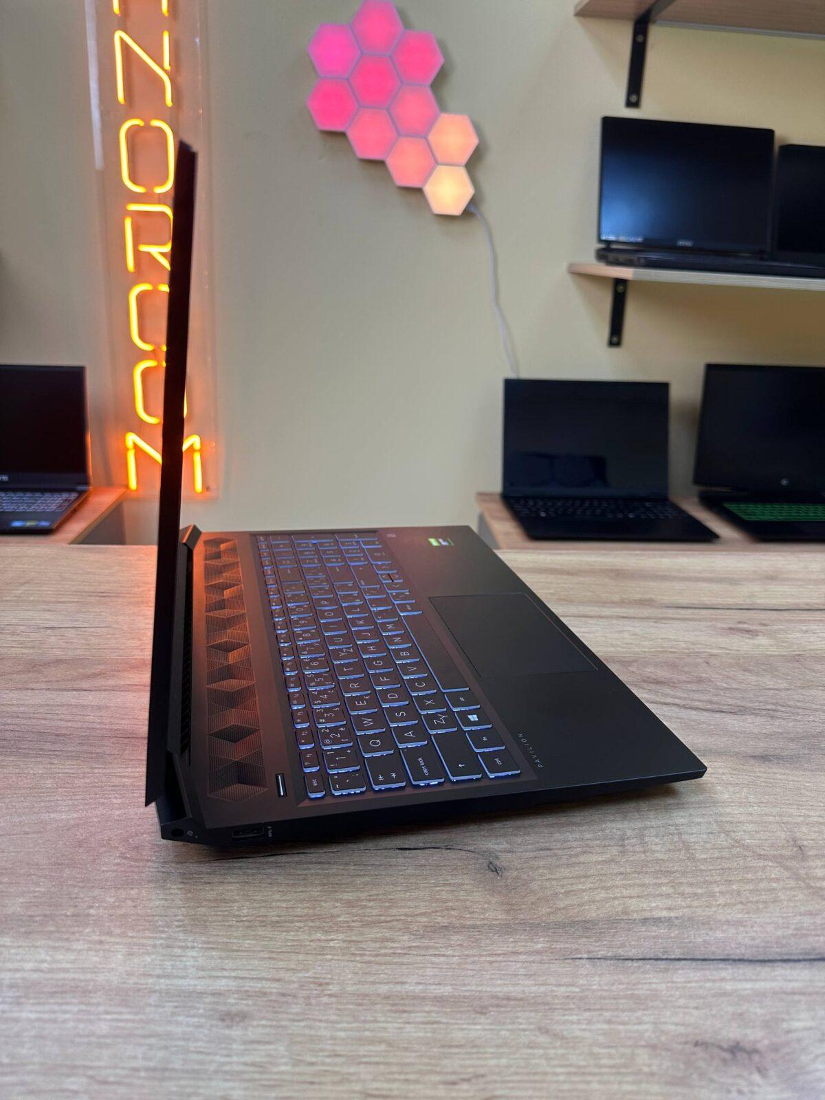 HP Pavilion Gaming 16-a0020nc / i5-10300H / GTX 1650 Ti / 12GB / SSD 512GB — фото 4