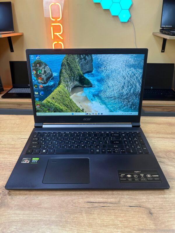 Acer Aspire 7 A715-42G
