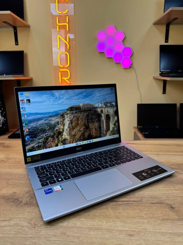Acer Aspire 3 15.6” FHD / i5-1235U / 16GB / 512GB SSD / Iris Xe — фото 2