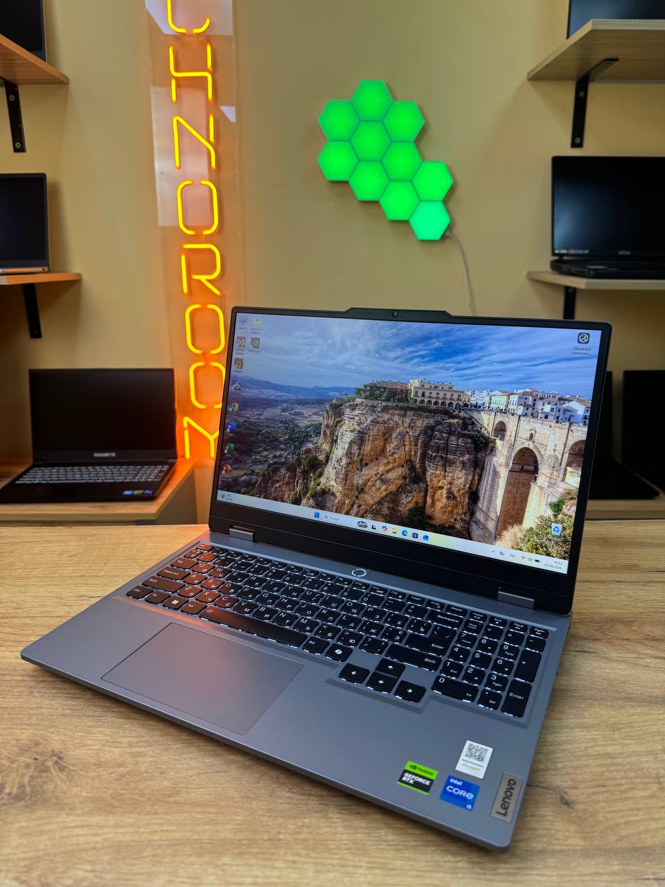Lenovo LOQ 15IAX9 i5-12450H RTX 4060 16/512GB — фото 2