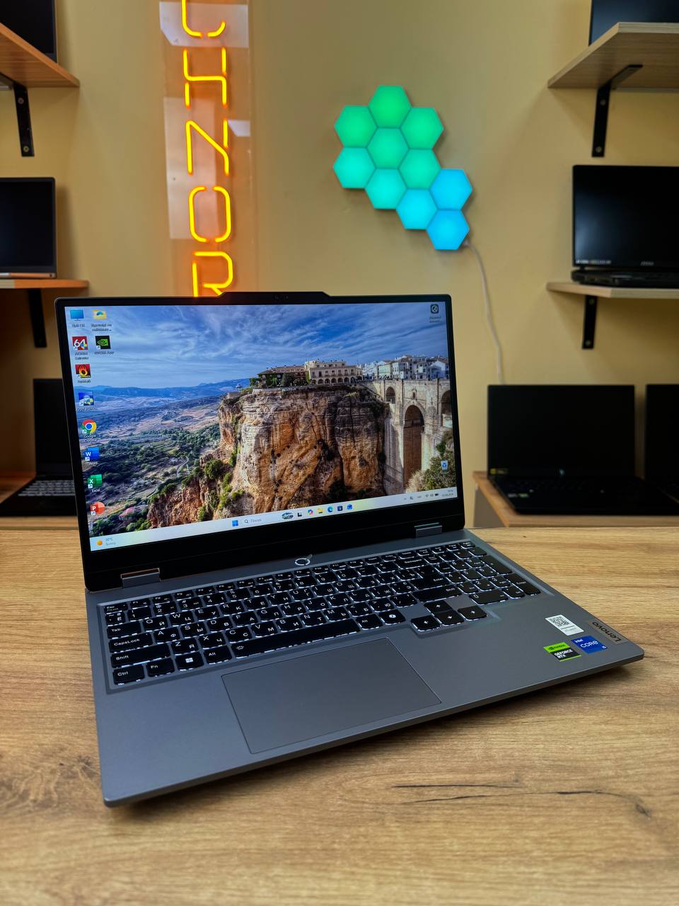 Lenovo LOQ 15IAX9 i5-12450H RTX 4060 16/512GB — фото 4