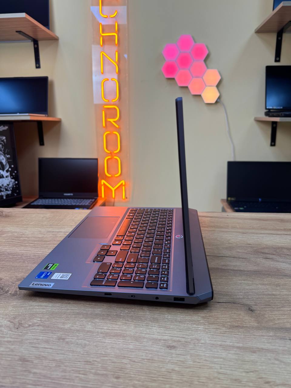 Lenovo LOQ 15IAX9 i5-12450H RTX 4060 16/512GB — фото 5