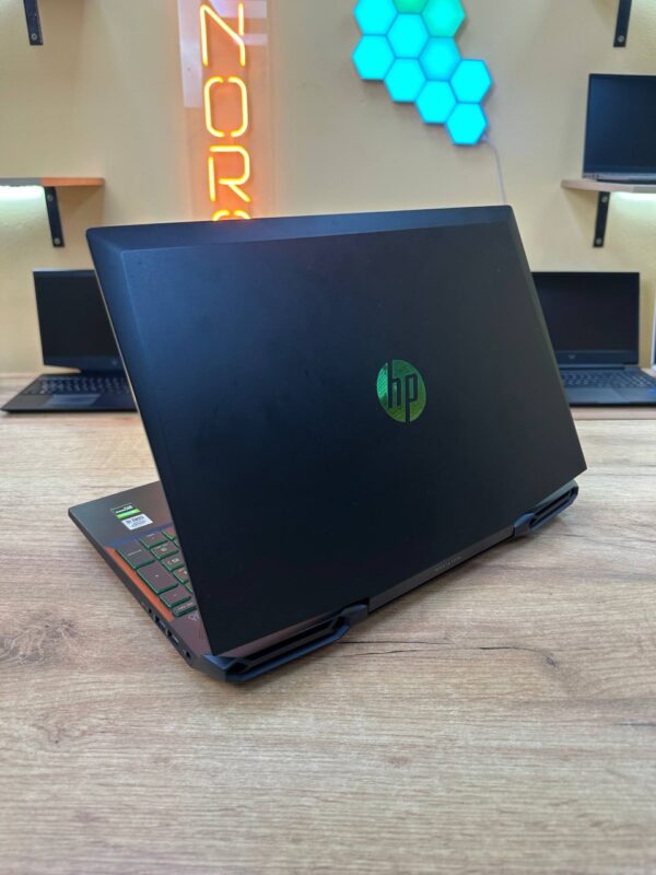 HP Pavilion Gaming 15-dk1043nw / i5-10300H / GTX 1660 Ti / 16GB RAM / 512GB SSD