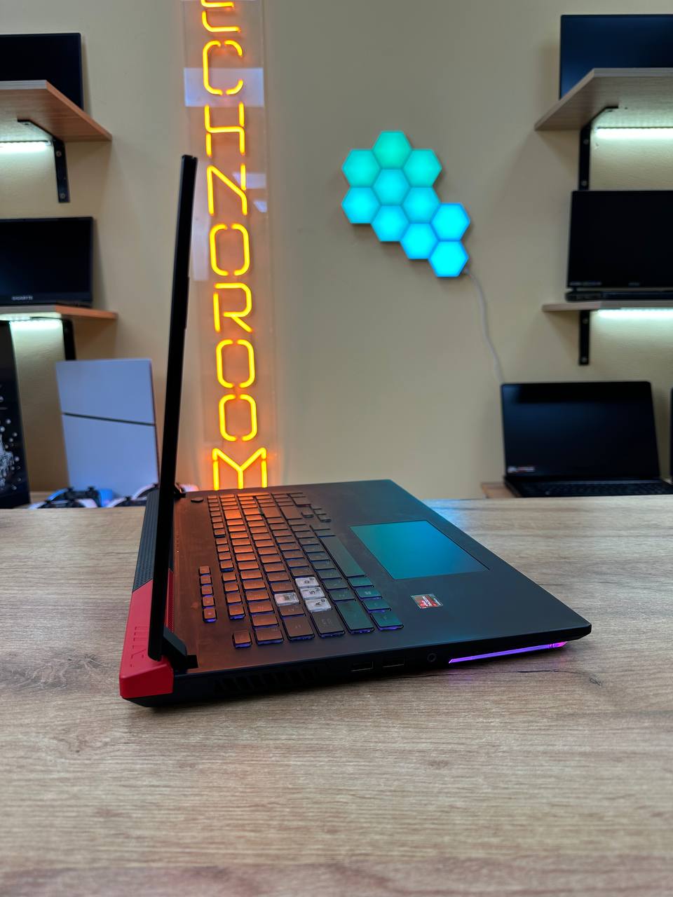 Asus ROG Strix G17 G712L / Ryzen 9 5900HX / RX6800M 12GB / 16GB / SSD 1TB / 17.3″ 165Hz — фото 4