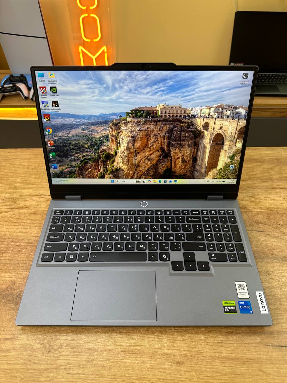 Lenovo LOQ 15 IRX10 i5-13450HX RTX 5050 8GB 16GB 512GB 144Hz — фото 6