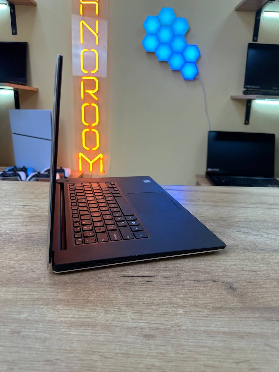 Dell Precision 5520 i7-6820HQ / 16GB / SSD 256GB / Quadro M1200 / FullHD IPS — фото 5
