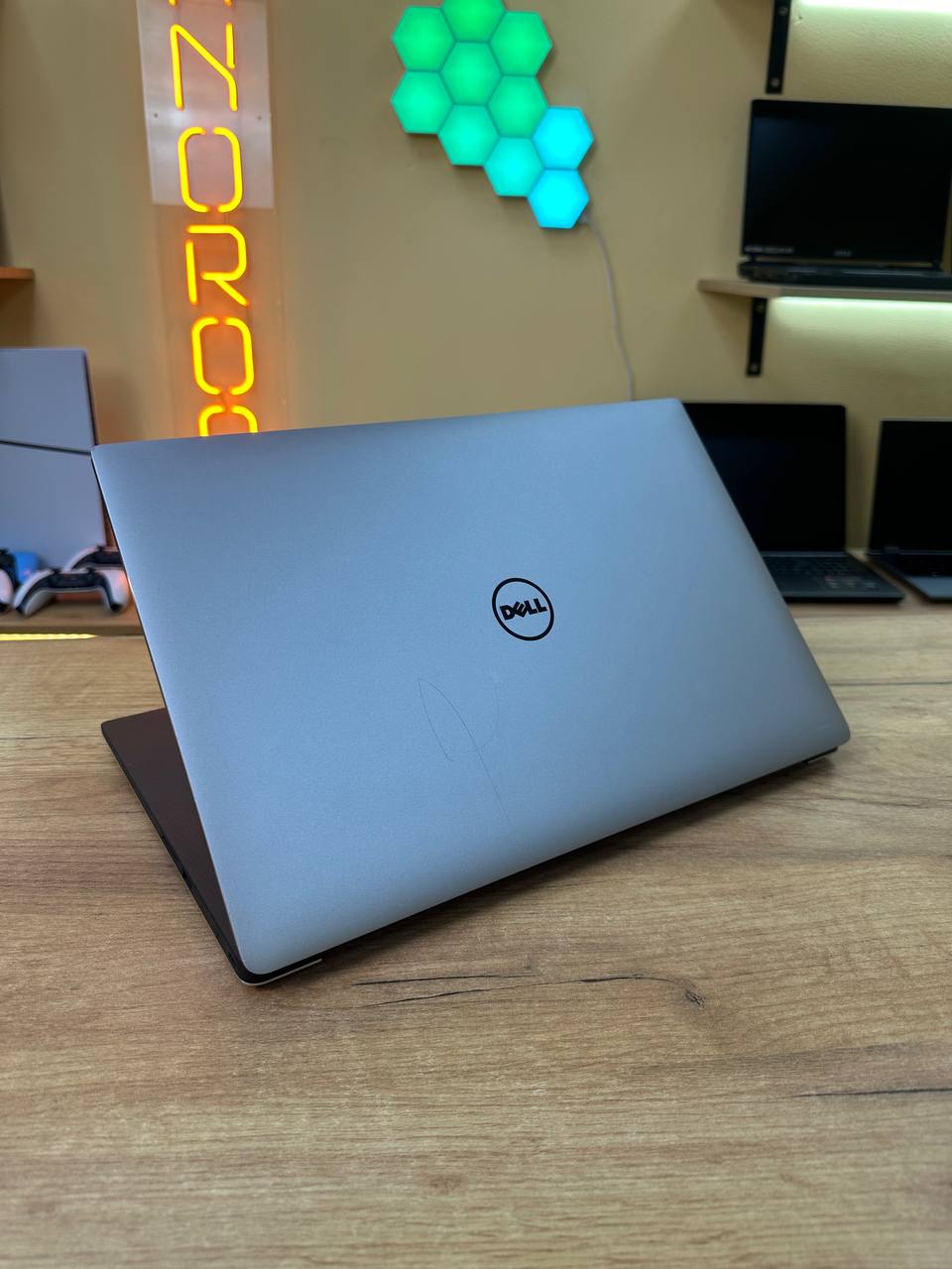 Dell Precision 5510 i7-6700HQ / Quadro M1000M / 16GB / 512GB / 4K Touch — фото 4