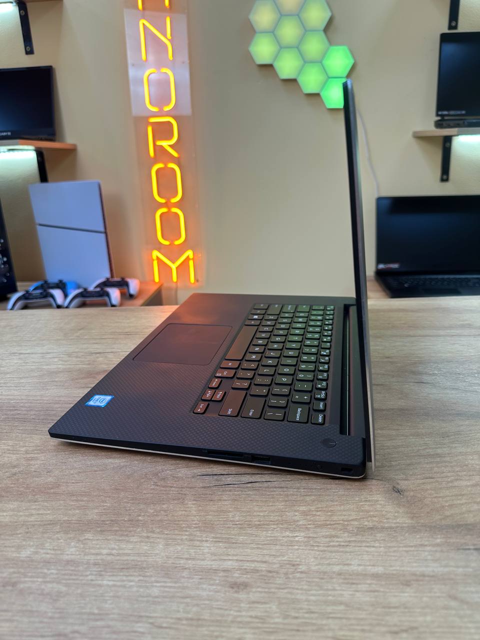 Dell Precision 5510 i7-6700HQ / Quadro M1000M / 16GB / 512GB / 4K Touch — фото 6