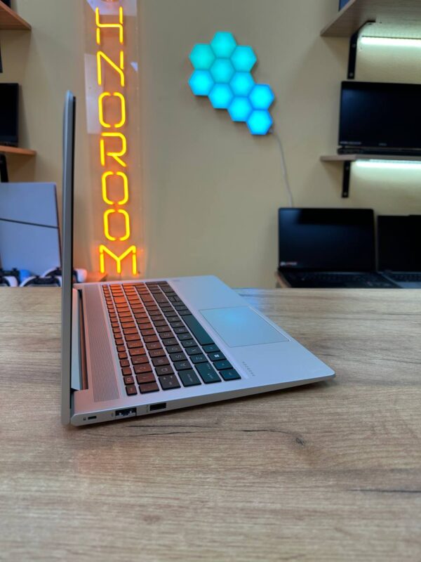 HP ProBook 450 G9 / i5-1235U / 8GB / SSD 256GB / Iris Xe / 15.6” IPS — фото 6
