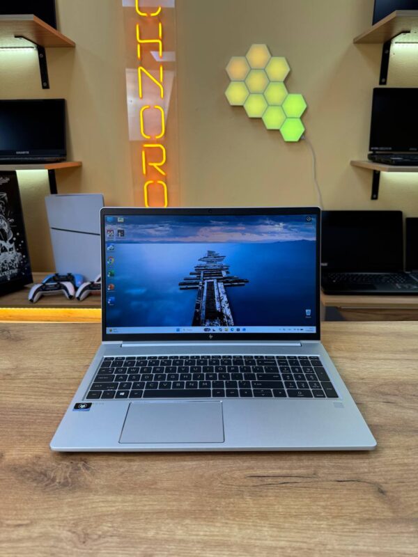 HP EliteBook 650 G9
