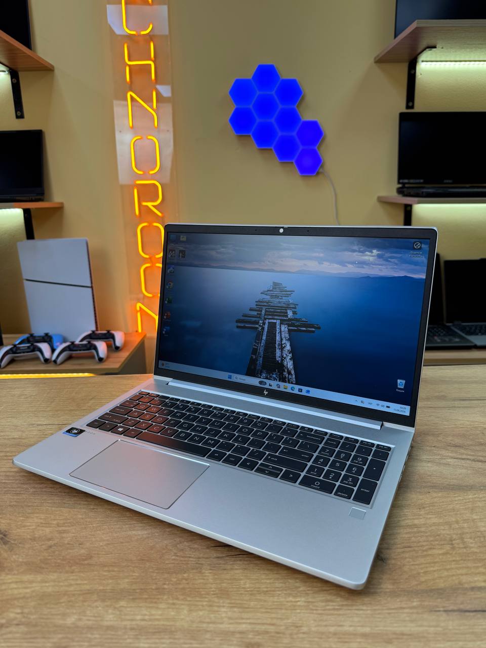 HP EliteBook 650 G9 i5-1245U / 8GB / 256GB / FHD IPS — фото 2