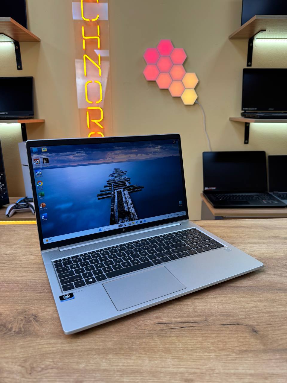 HP EliteBook 650 G9 i5-1245U / 8GB / 256GB / FHD IPS — фото 4