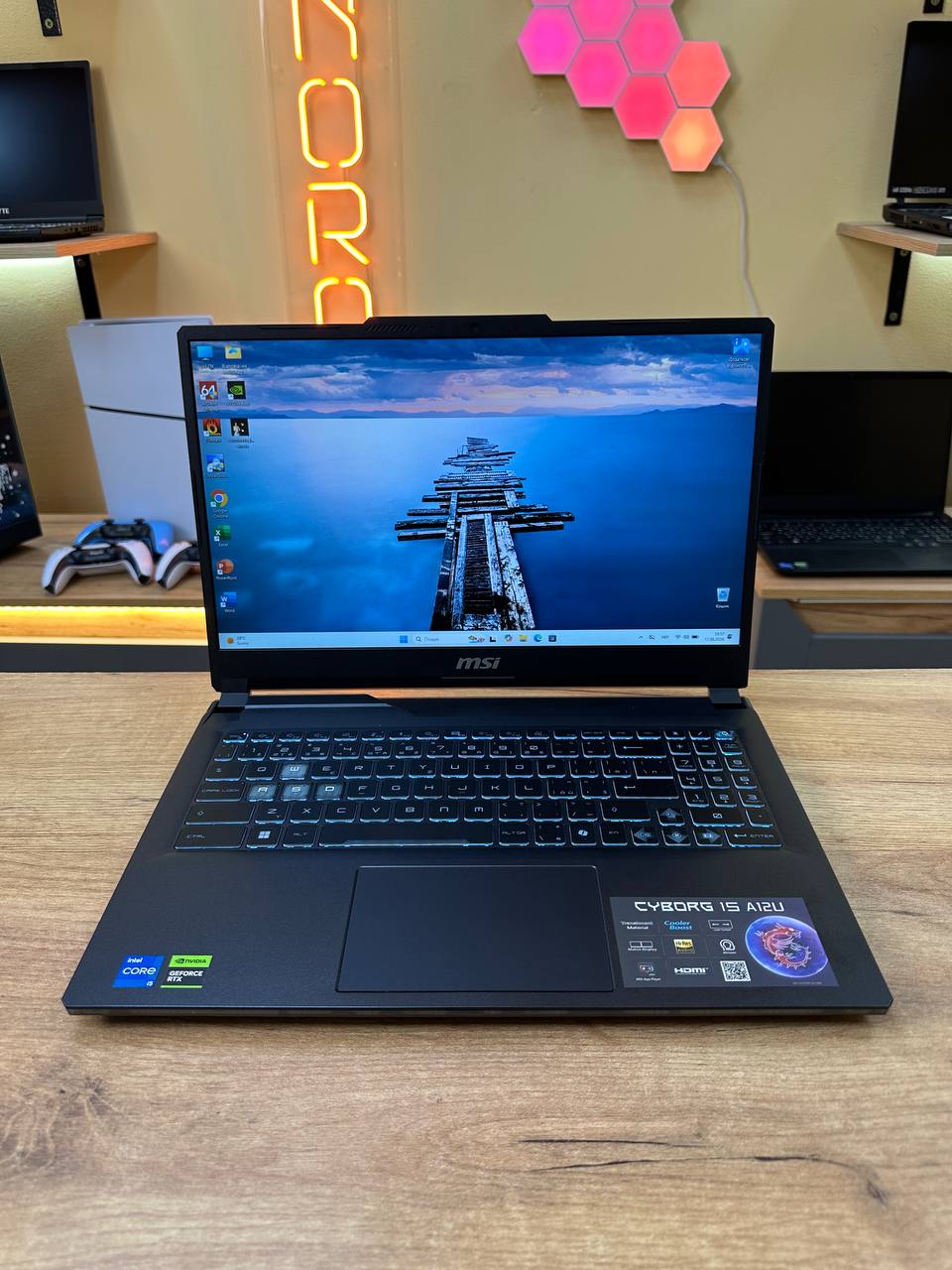 MSI Cyborg 15 A12UC