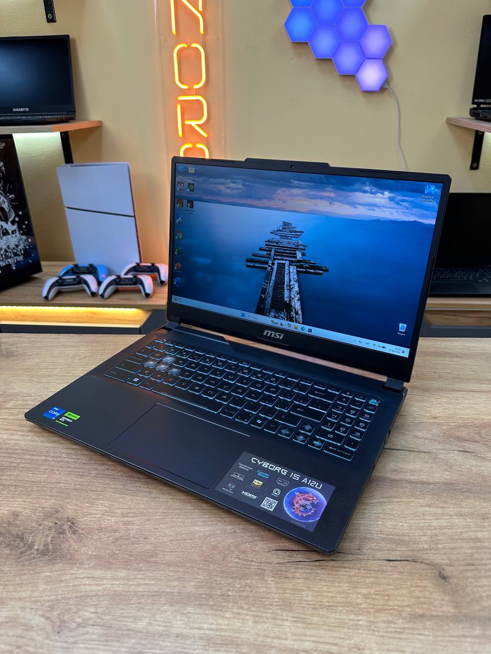 MSI Cyborg 15 A12UC / i5-12450H / RTX 3050 / 16GB DDR5 / SSD 512GB / 144Hz — фото 2