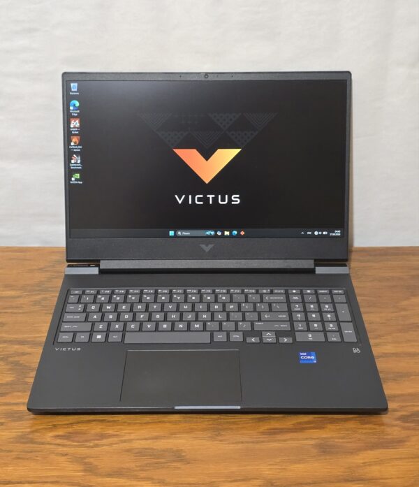 HP Victus 16-r0073cl