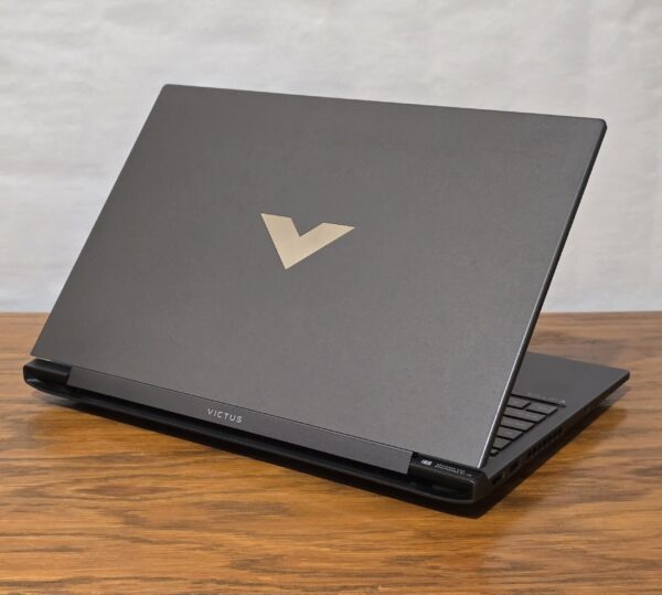 HP Victus 16-r0073cl / i7-13700HX / RTX 4060 / 16GB / 1TB SSD / 144Hz — фото 4